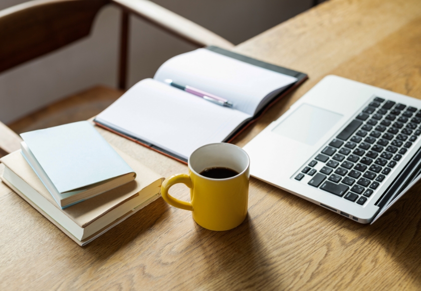 勉強 在宅ワーク イメージ写真